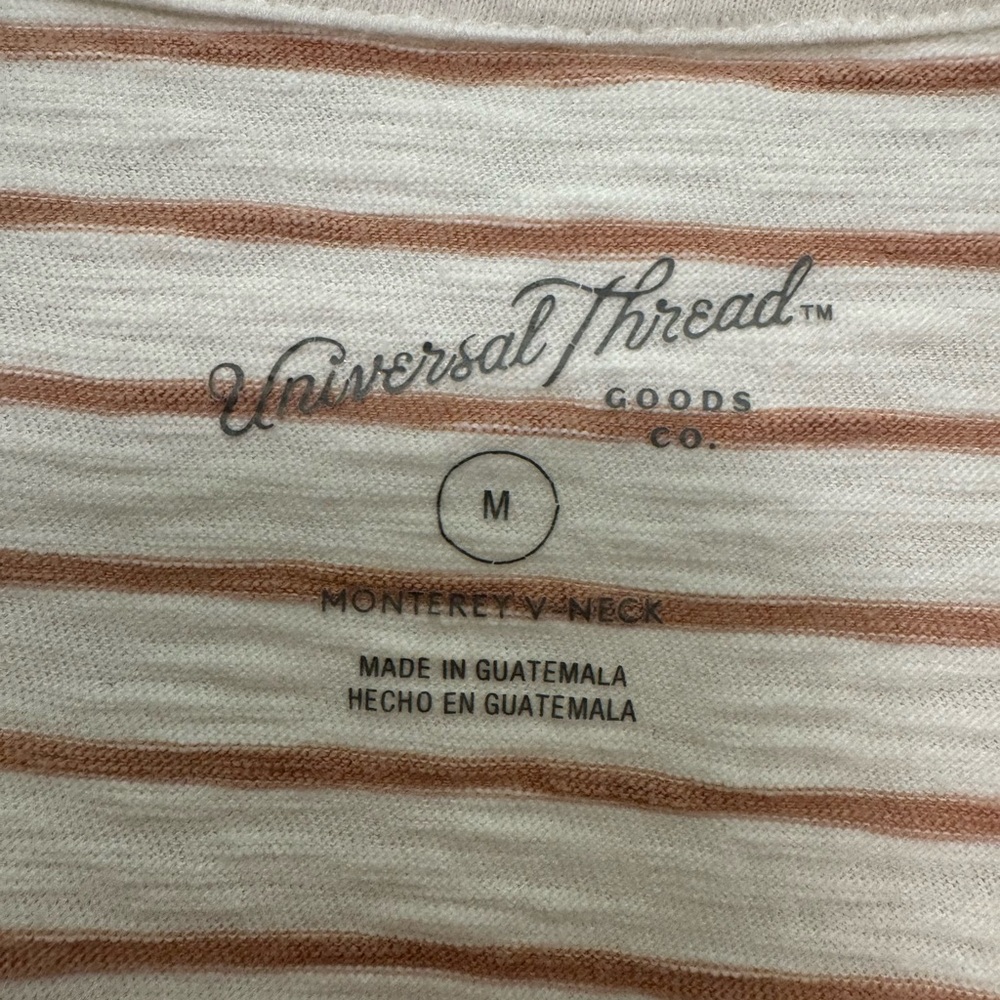 Universal Thread Pocket Tee - Picture 3 of 3